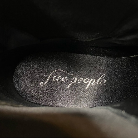 New! Free People Atlas Black Puffer Studded Chelsea Boot 9 - Picture 14 of 16